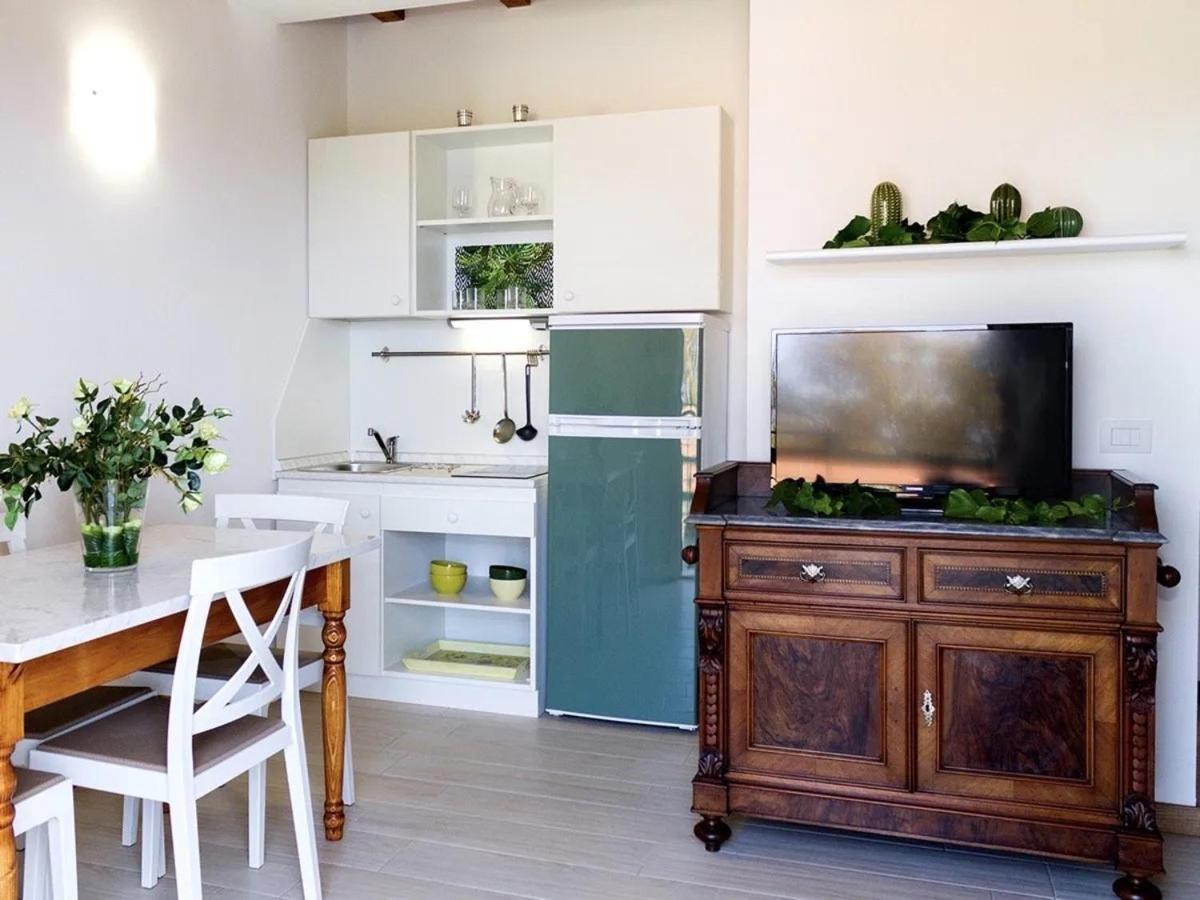 Residenza Le Galere Apartment กาส์ตีจลิโอเน เดลลา เปสกายา ภายนอก รูปภาพ