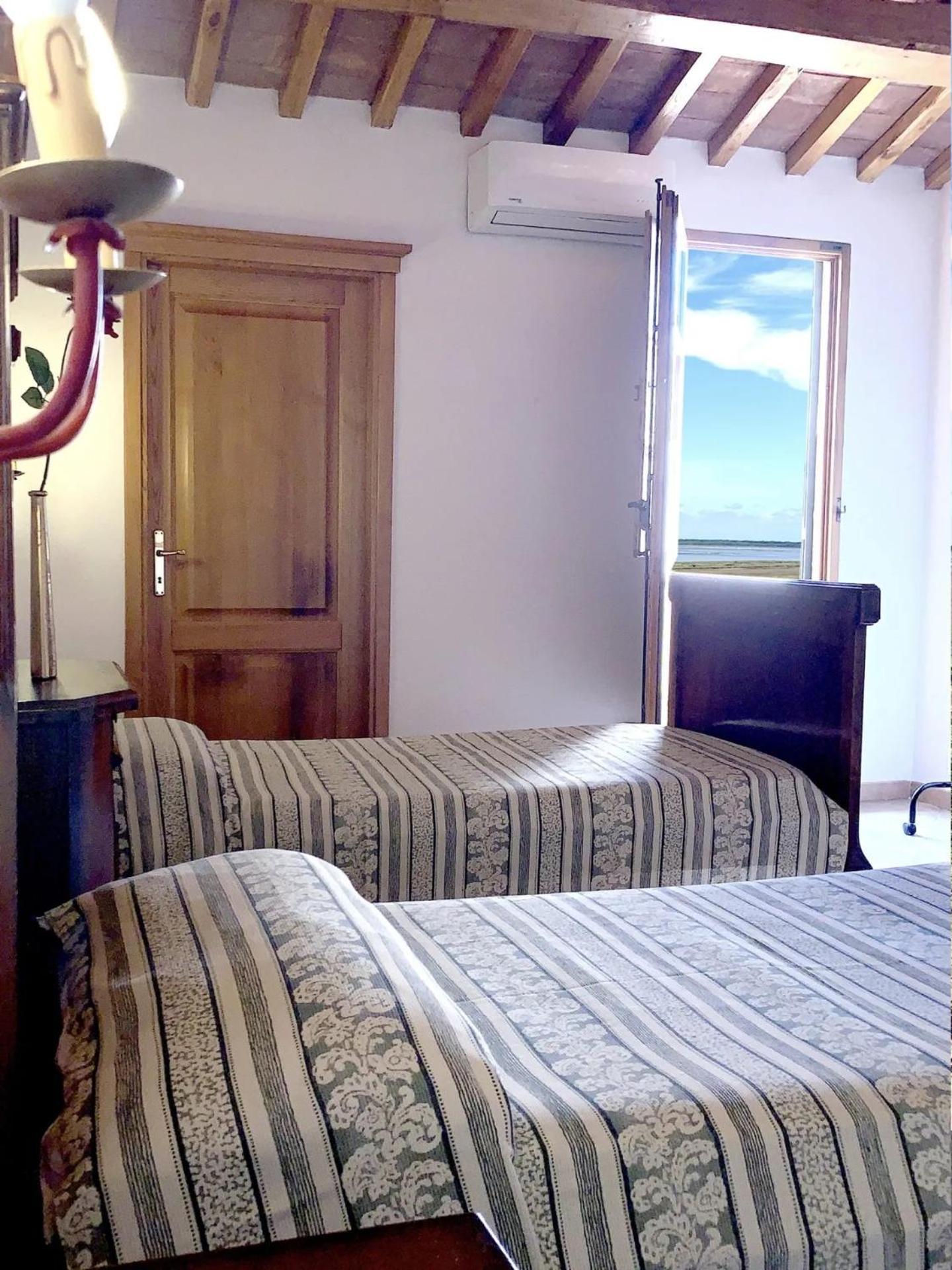 Residenza Le Galere Apartment กาส์ตีจลิโอเน เดลลา เปสกายา ภายนอก รูปภาพ
