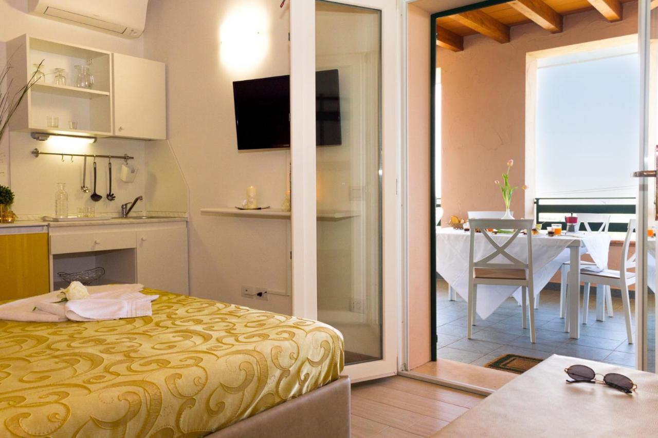 Residenza Le Galere Apartment กาส์ตีจลิโอเน เดลลา เปสกายา ภายนอก รูปภาพ